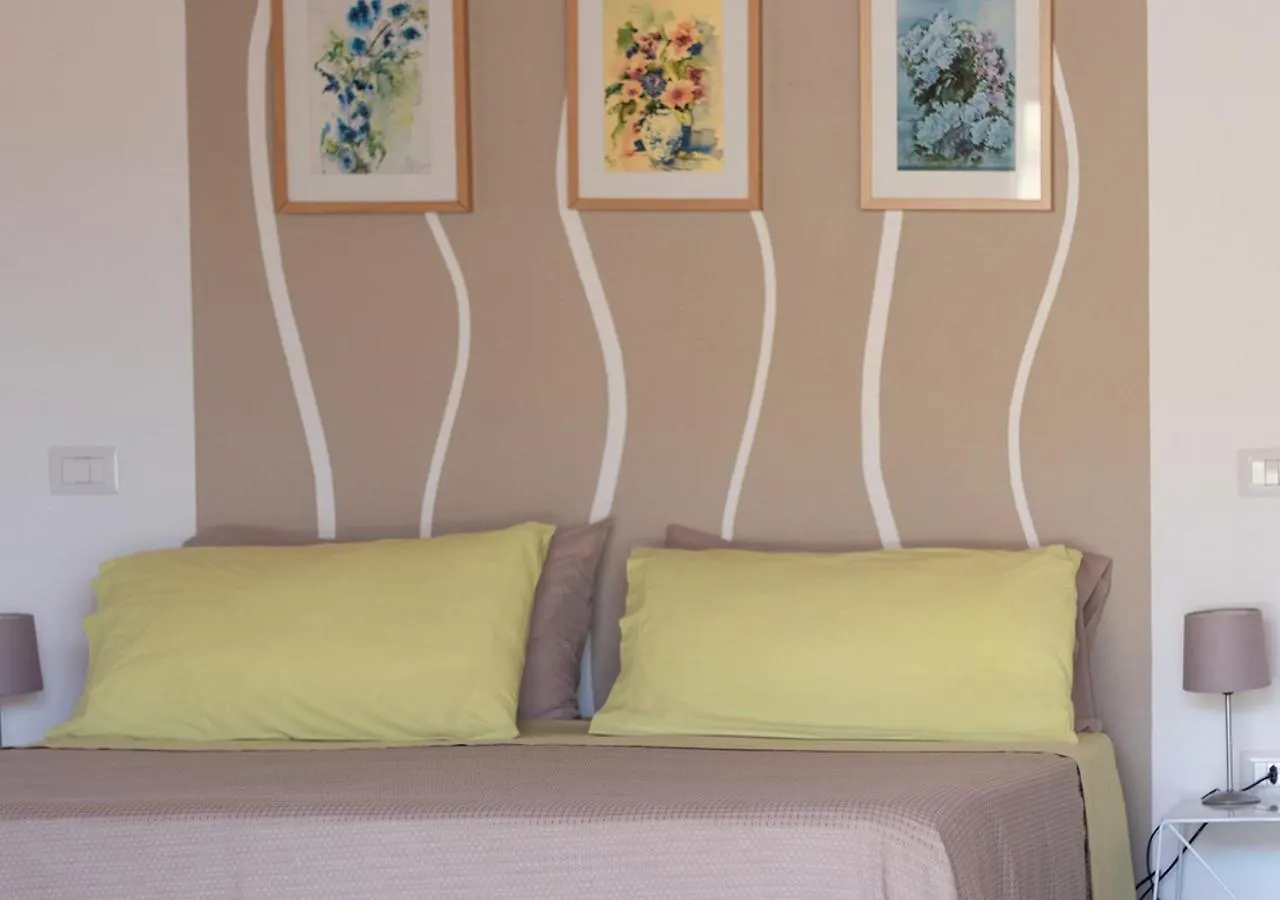 Sa Guardia De Ferricci Bed & Breakfast Solanas  Italy