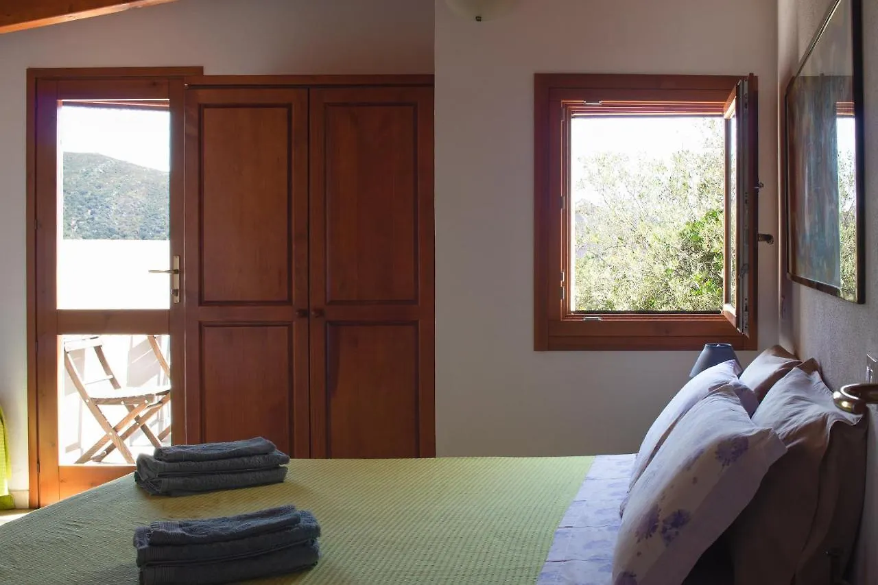 Sa Guardia De Ferricci Bed & Breakfast Solanas