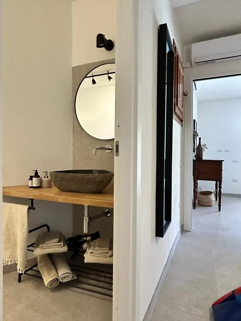 Sa Guardia De Ferricci Bed & Breakfast Solanas  Italy